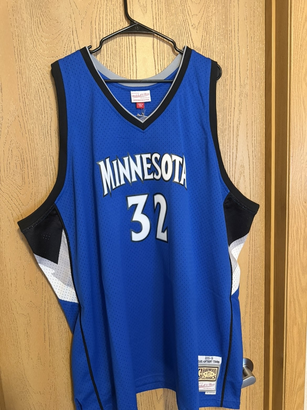 MITCHELL &NESS TIMBERWOLVES "Towns JERSEY. SZ 5XL BRAND NEW
